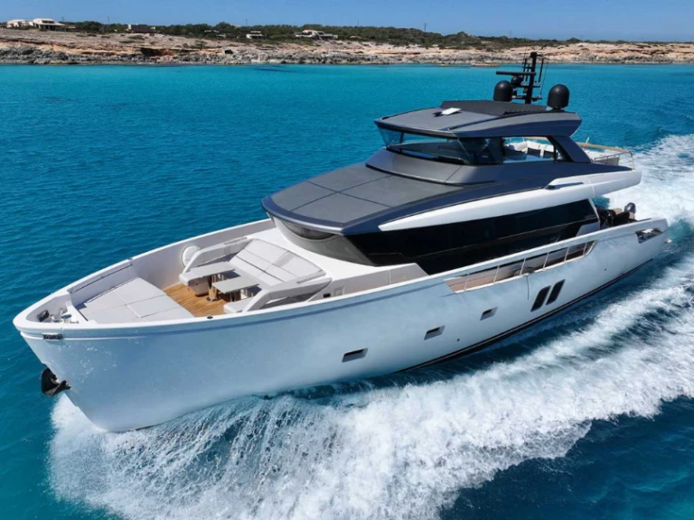 San Lorenzo SX76 in Ibiza Town on SamBoat