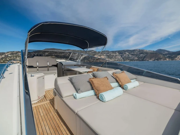 Luxury Yacht rental with or without captain Itama Saint-Jean-Cap-Ferrat