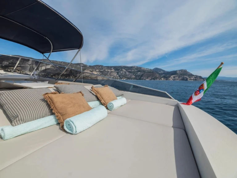 Luxury Yacht for rent Saint-Jean-Cap-Ferrat at the best price