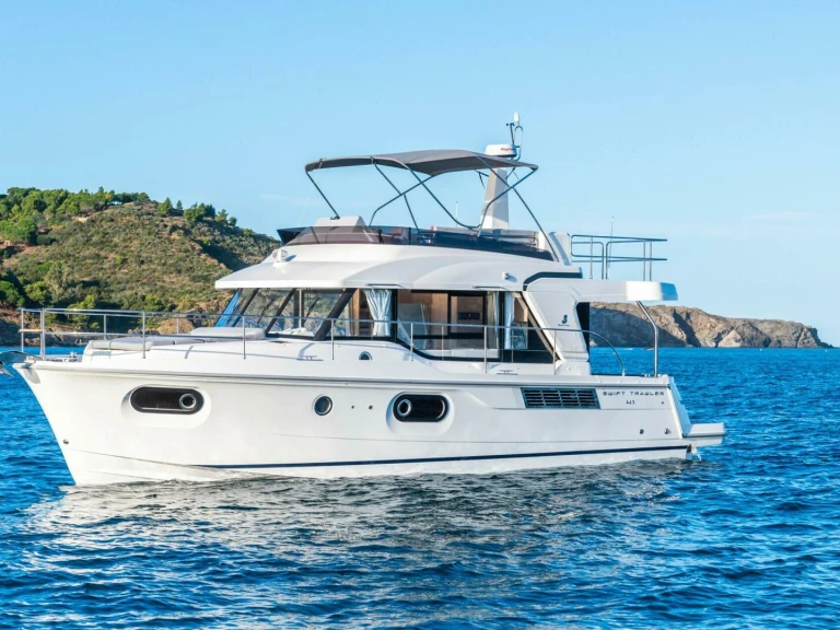 Rent a Bénéteau Swift Trawler 41 Fly Juan-les-Pins
