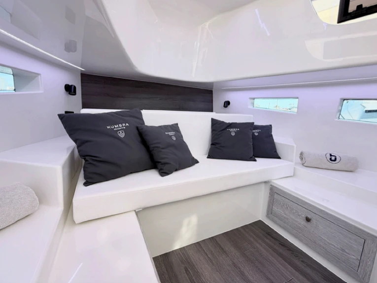 Motorboat for rent Ibiza Town at the best price