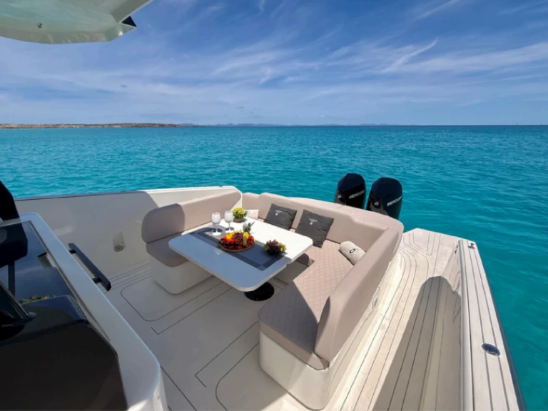 KUMBRA Kumbra 34 in Ibiza Town on SamBoat