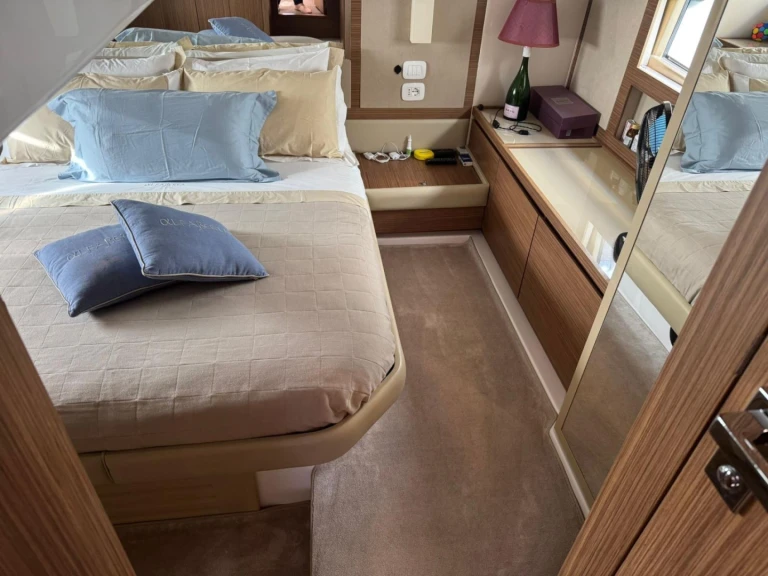 Bareboat Rental Luxury Yacht Azimut with a boat licence