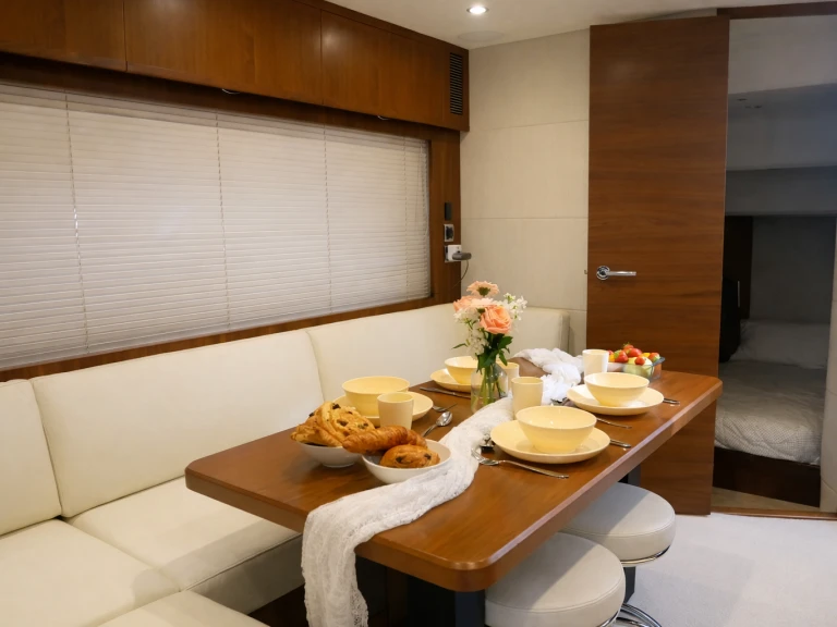 Luxury Yacht rental in Juan-les-Pins - Azimut Azimut 55 Fly