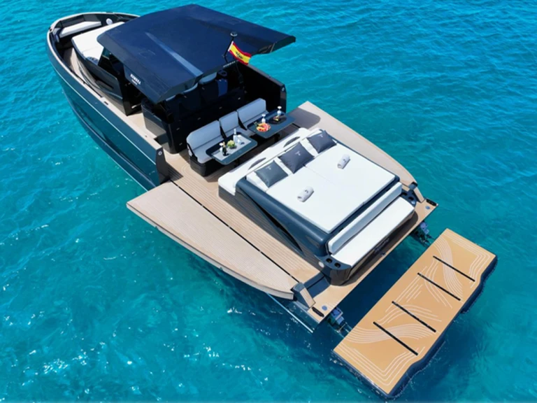 Boat rental KUMBRA Kumbra 43 in Ibiza Town on Samboat