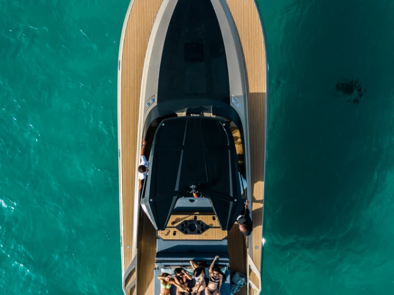 Motorboat for rent Ibiza Town at the best price