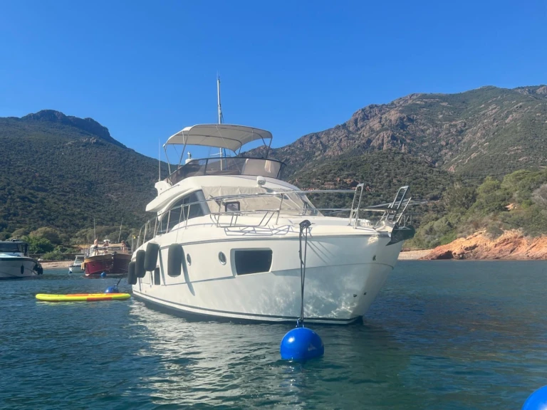 Luxury Yacht for rent Antibes at the best price