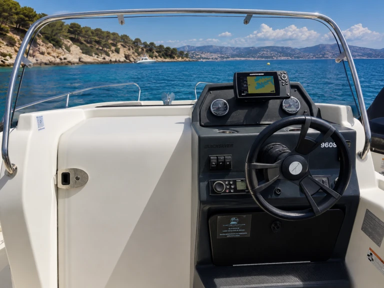 Boat rental Quicksilver Activ 605 Sundeck in Mandelieu-la-Napoule on Samboat