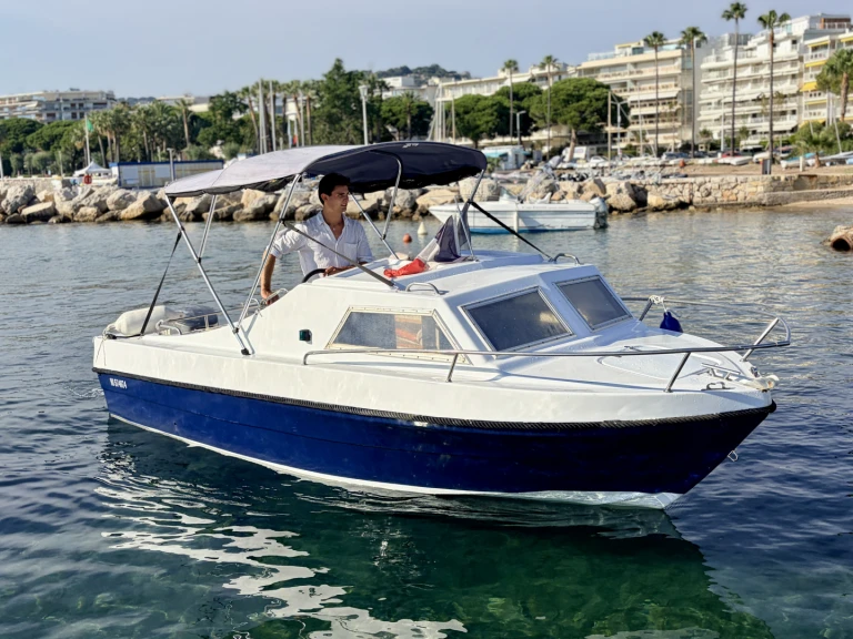 Motorboat rental in Cannes - Rocca Super Mistral