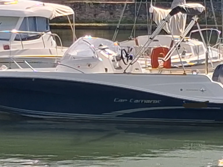 Jeanneau Cap Camarat 6.5 WA Serie 2 charter bareboat or captained in  Auray
