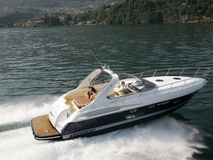 Motorboat for rent Théoule-sur-Mer at the best price