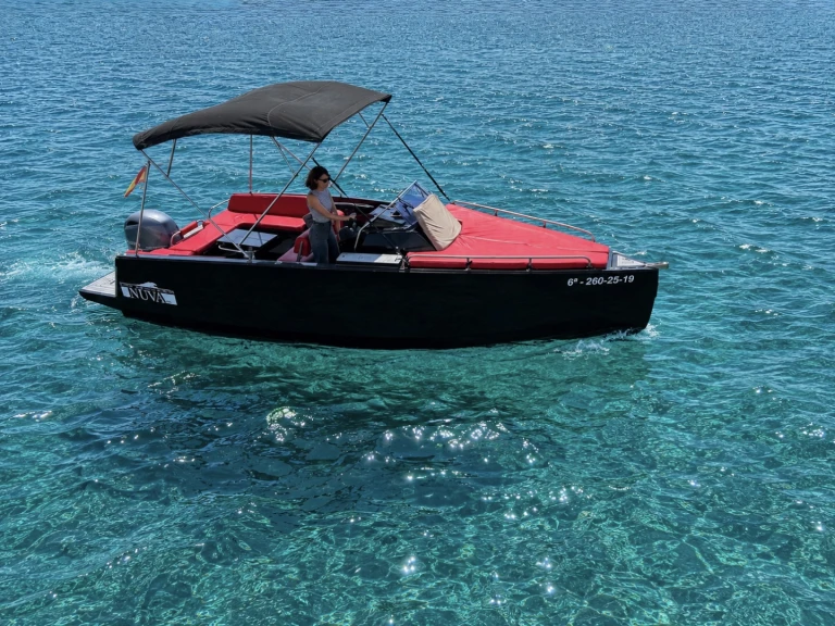 Motorboat rental in Alicante - Nuva Yatchs M6 Cabin