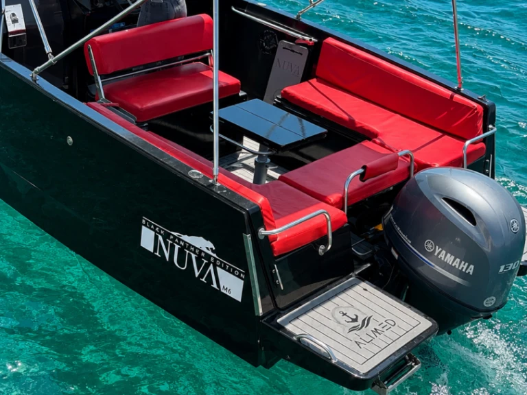 Boat rental Nuva Yatchs M6 Cabin in Alicante on Samboat