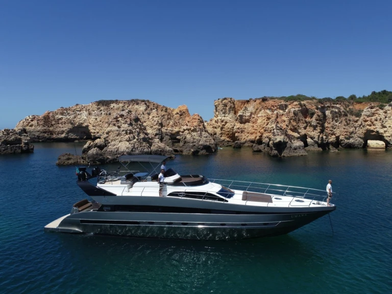 Luxury Yacht for rent Villefranche-sur-Mer at the best price