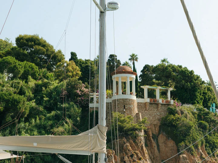 Sailboat rental with or without captain Bénéteau Port de Blanes