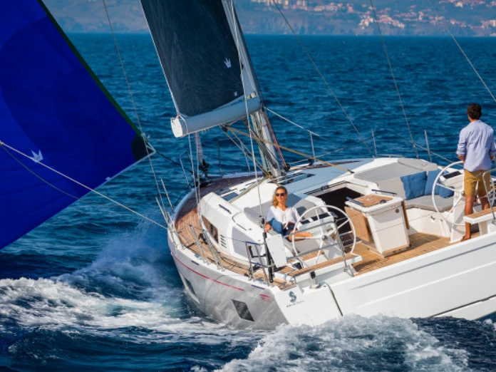 Rent a Bénéteau Oceanis 46.1 Arzon