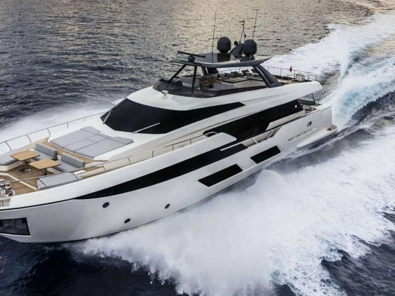 Boat rental Ferretti FERRETTI 920 in Ibiza Town on Samboat