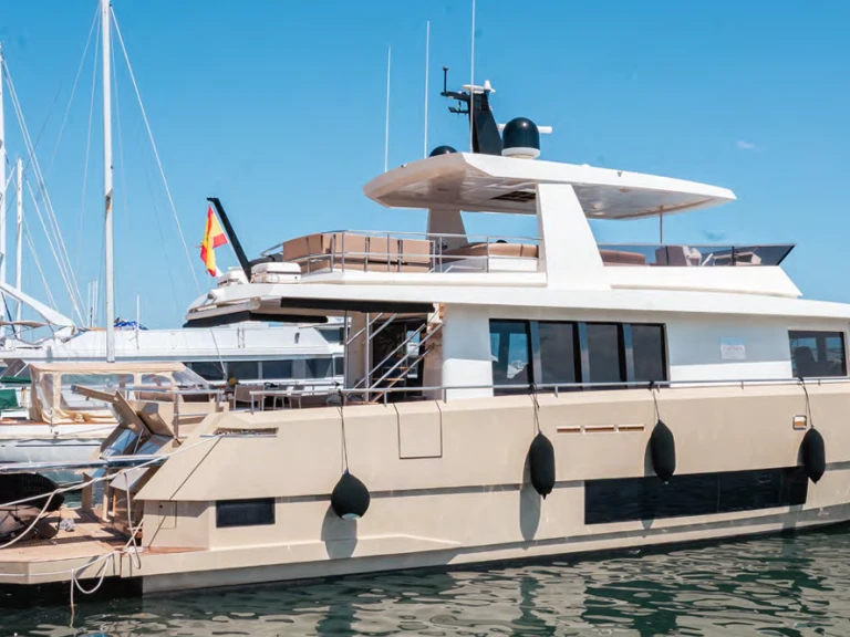 Gobbi ATLANTIS XCAPE 76  in Ibiza Town on SamBoat