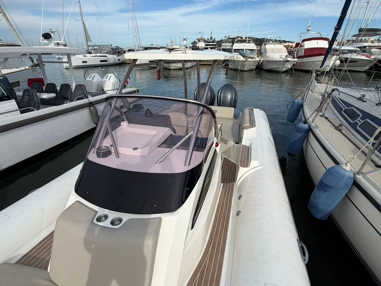 Capelli Capelli 1000 WA in France on SamBoat