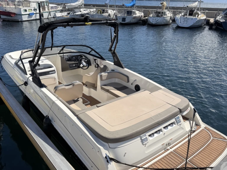 Bayliner VR6E in Rolle on SamBoat