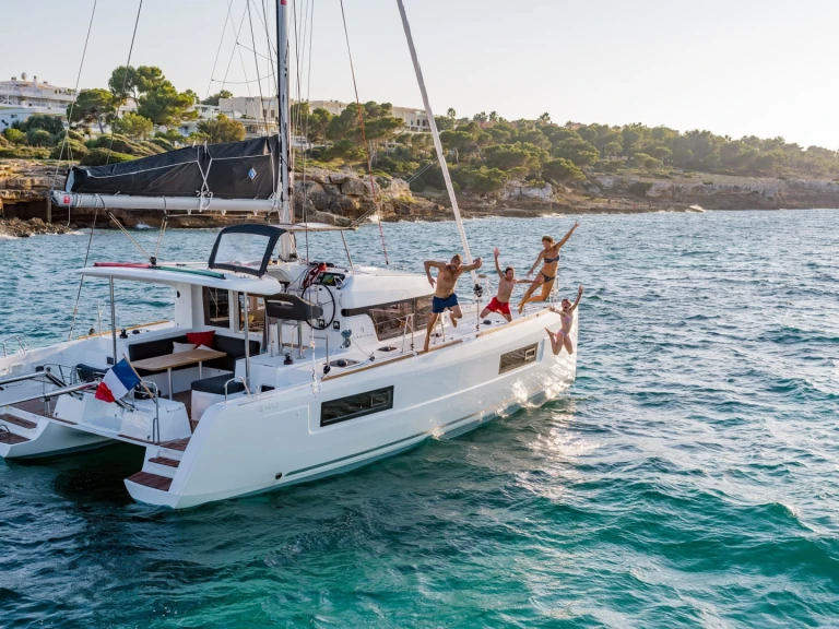 Catamaran rental with or without captain Lagoon Eden Island