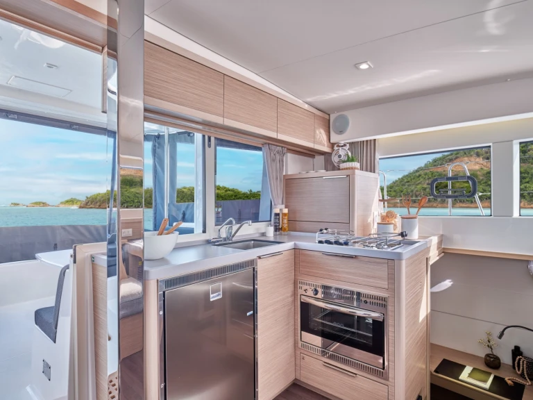 Boat rental Lagoon Lagoon 40 in Eden Island on Samboat