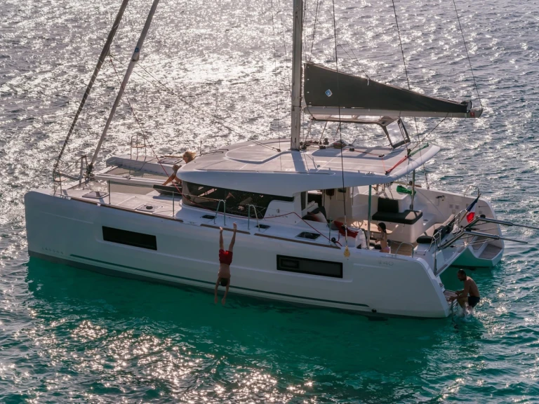 Lagoon Lagoon 40 charter bareboat or captained in  Eden Island