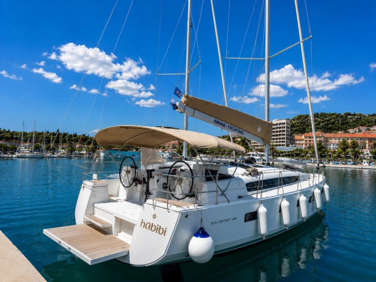 Sailboat rental in Split - Jeanneau Sun Odyssey 440