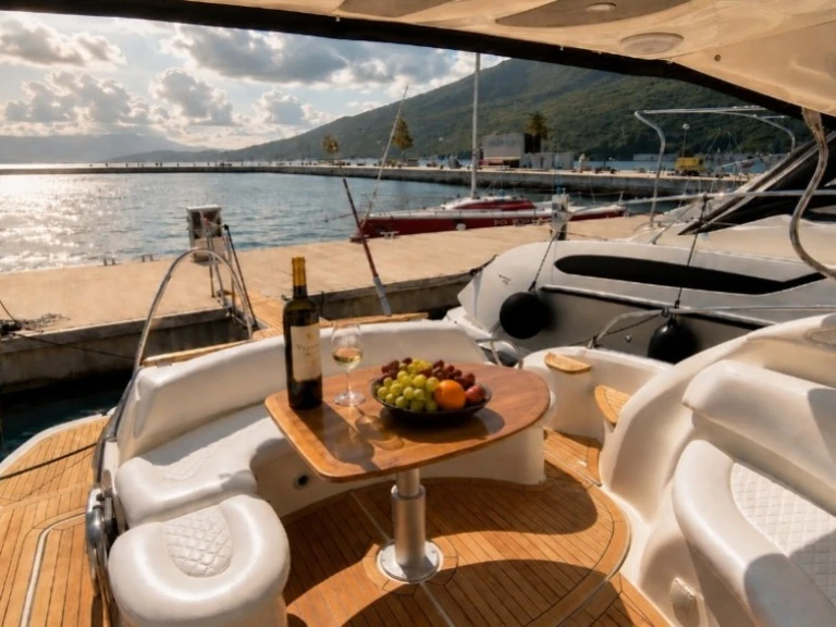 Cranchi Mediterranee 43 in Herceg Novi on SamBoat