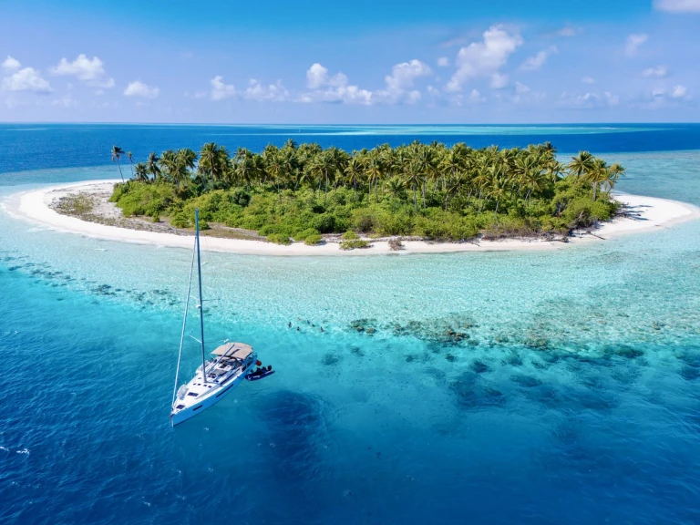 Bareboat Rental Sailboat Jeanneau with a boat licence