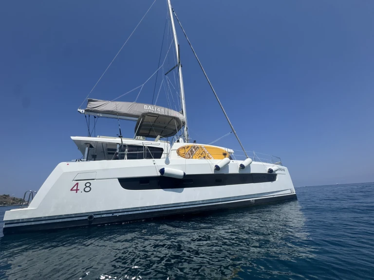 Bali Bali 4.8 charter bareboat or captained in  Palermo
