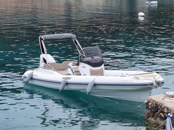 Rent a Salpa Soleil 24.5 Trogir