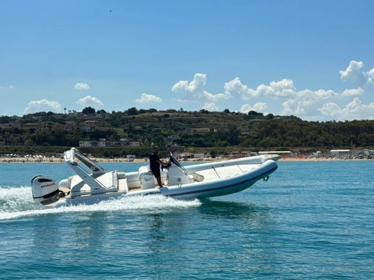 RIB rental in Balestrate - Altamarea Wave 27