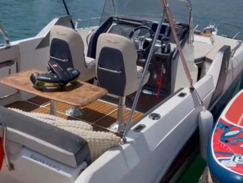 Yacht charter Marseille cheap Flyer 7.7 SPACEdeck