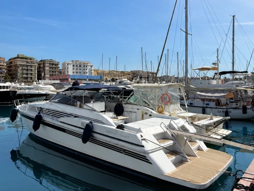 Motorboat for rent Nettuno at the best price