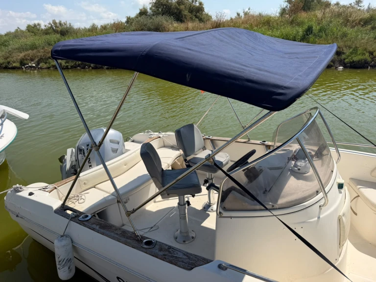 Motorboat rental with or without captain Jeanneau Carnon-Plage