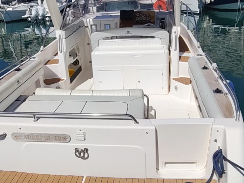 Motorboat rental in Villeneuve-Loubet - Faeton Faeton 780 Sport