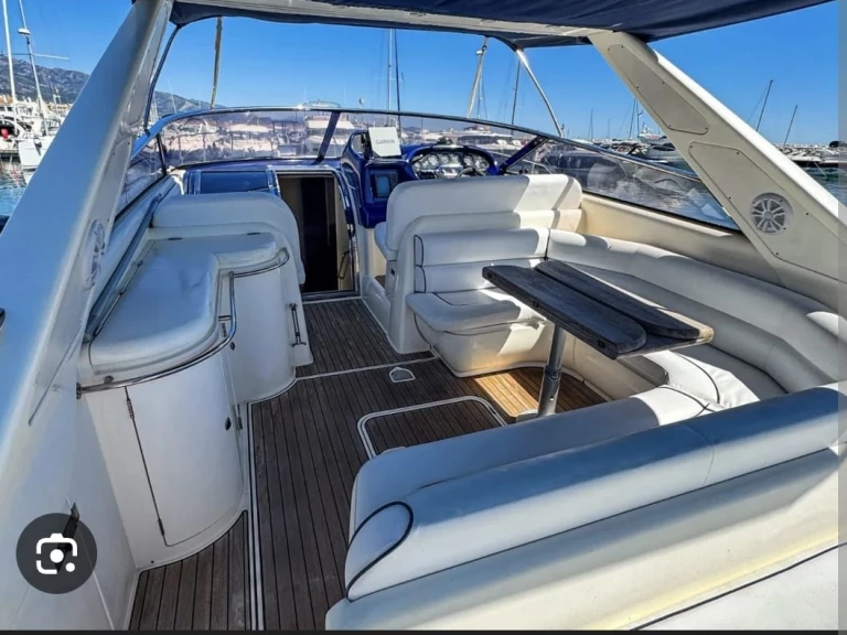 Boat rental Sunseeker Moustique 42 in Torrevieja on Samboat