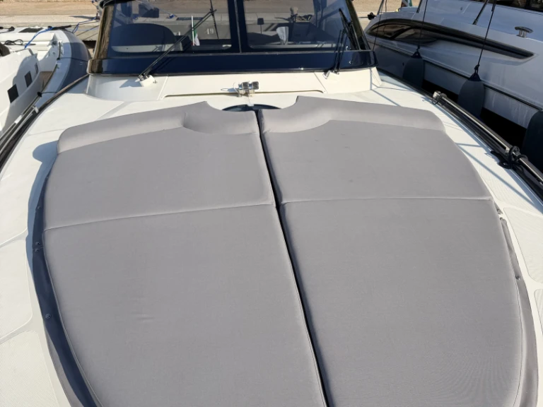 Yacht charter Poltu Quatu cheap 48