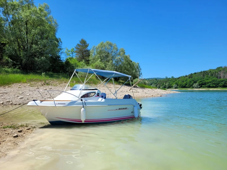 Rent a Quicksilver Activ 420 Cabin La Tour-du-Meix