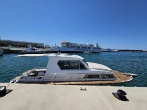 Motorboat rental with or without captain Castelo Zadar