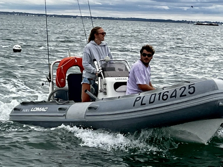 RIB rental in Quiberon - Lomac Lomac 460 Club