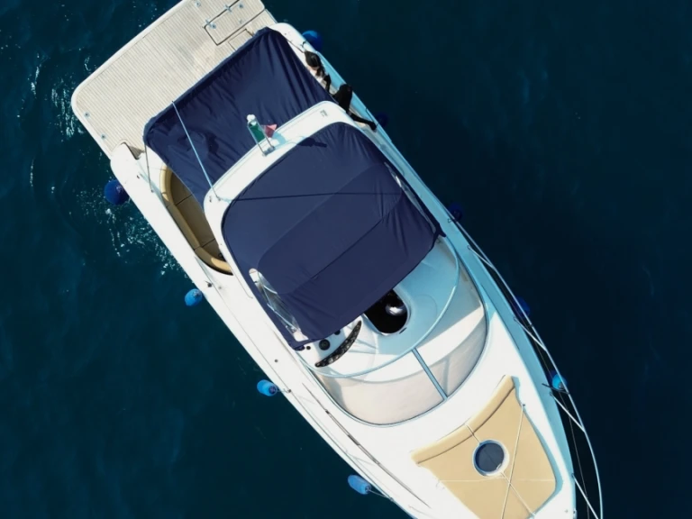 Bareboat Rental Motorboat Gobbi with a boat licence