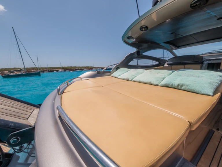 Motorboat for rent Ibiza Town at the best price