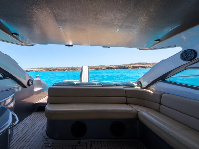 Pershing Pershing 50 in Ibiza Town on SamBoat