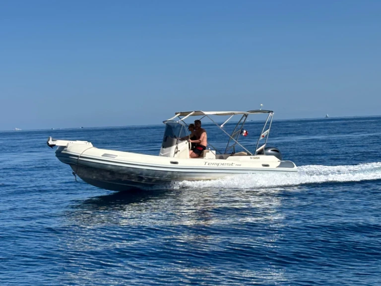 Boat rental Capelli Tempest 700 Sun in Golfe-Juan on Samboat
