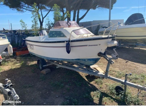 Jeanneau Cap 390 charter bareboat or captained in  Perpignan