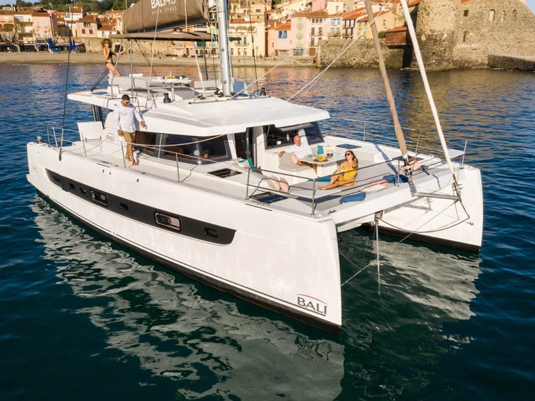 Catamaran rental in Nassau - Bali Bali 4.6