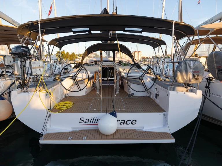 Sailboat rental in Biograd na Moru - Elan Elan E6