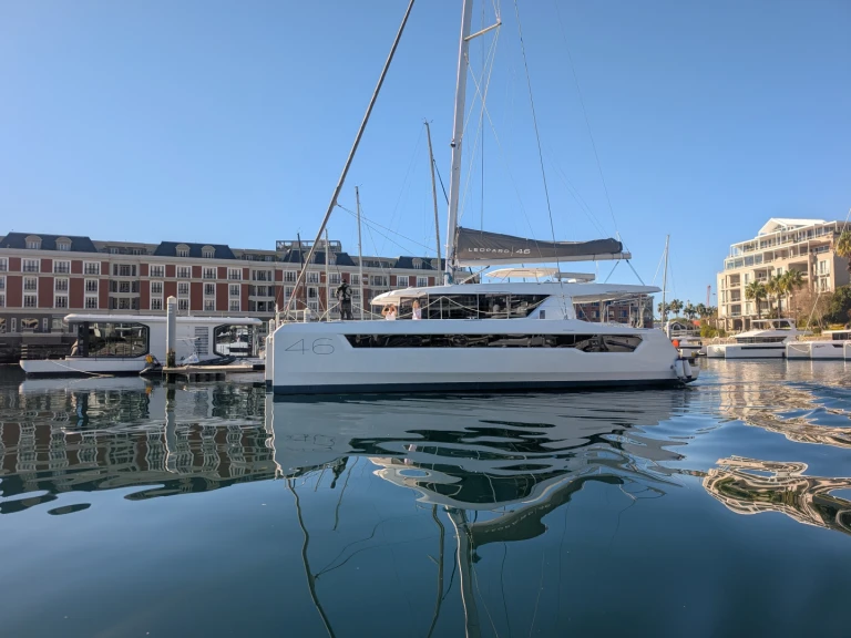 Yacht charter Zanzibar cheap Leopard 46